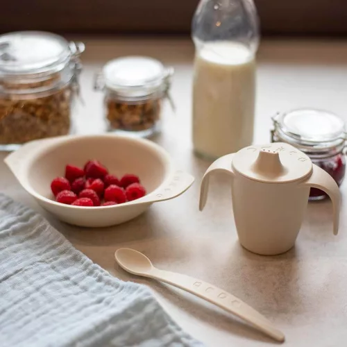  Familym Bioműanyag baba étkészlet szett 6 hónapos kortól krémfehér