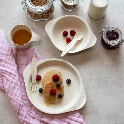  Familym Bioműanyag baba étkészlet szett 12 hónapos kortól krémfehér
