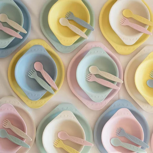  Familym Bioműanyag baba étkészlet szett 12 hónapos kortól krémfehér