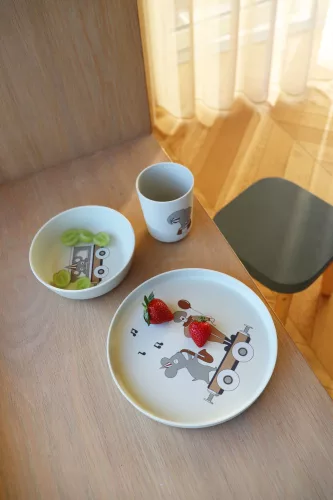 Nuuroo Marius PLA étkészlet 5 darabos - Crem gyermek és baba étkészlet