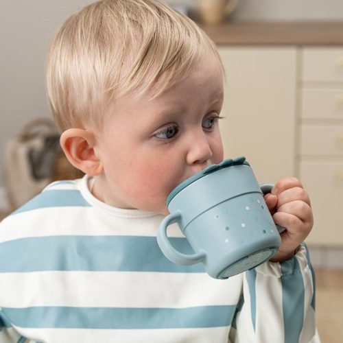 Done by Deer Foodie csőrös pohár, Happy Dots, kék baba pohár