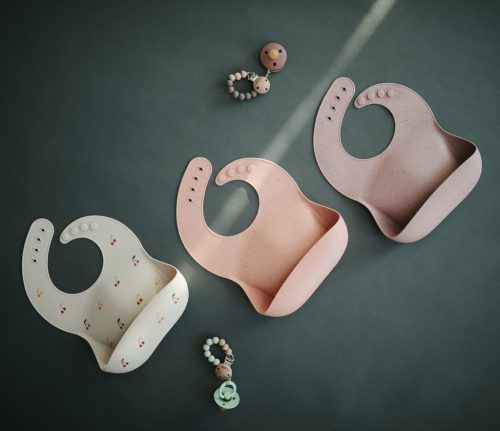 Előke (Cseresznye) Mushie, baba előke