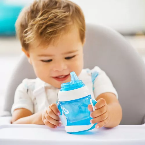 Munchkin tanulópohár Gentle 118ml 4hó kék baba kulacs extra puha rugalmas fejjel