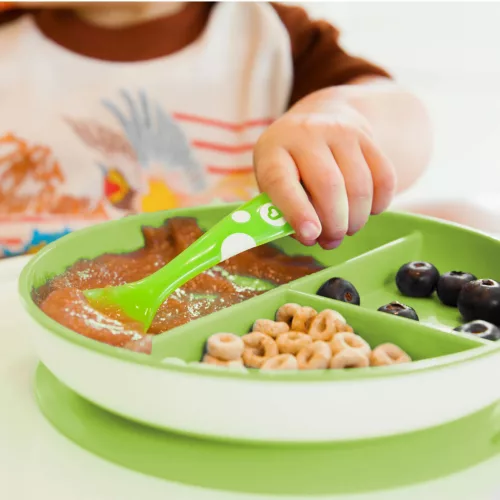 Munchkin tányér háromrekeszes tapadó aljú Stay Put 6hó tapadókorongos baba tányér