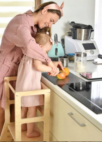 MecanWood konyhai fellépő, tanulótorony állítható magasságú PRÉMIUM – Natúr fa extra védőréteggel - kiesésgátlóval -montessori torony, mini fellépő nélkül